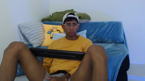 Snapshot of nick_collins20 chatting on 10.31.25 Nick online show from 10.31.25