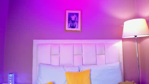 Snapshot of nick_collins20 chatting on 02.26.26 Nick online show from 02.26.26