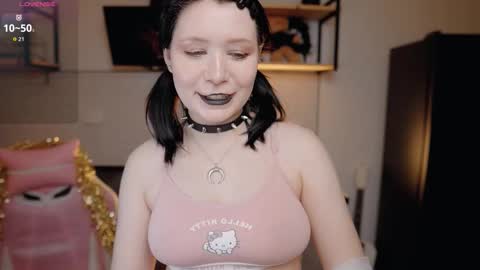 Snapshot of nickari_x chatting on 02.28.26 nickari_x online show from 02.28.26