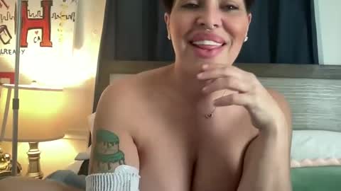 Nicki Marie online show from 12.03.24