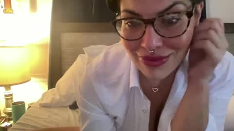 Nicki Marie online show from 12.09.24