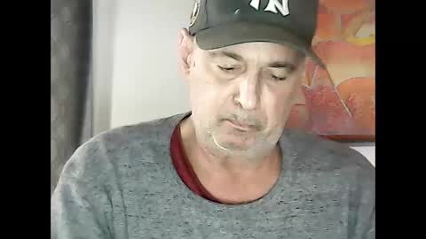 Snapshot of nickincali chatting on 12.30.24 nickincali online show from 12.30.24