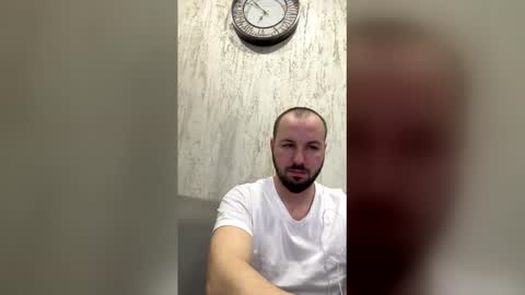 Julian online show from 03.03.26