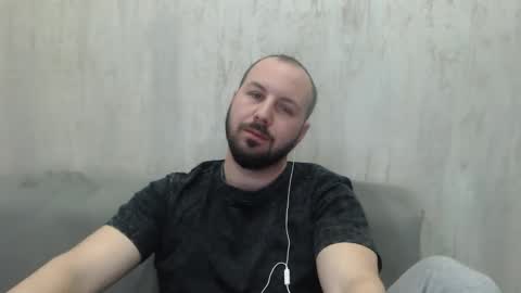 Julian online show from 03.10.26