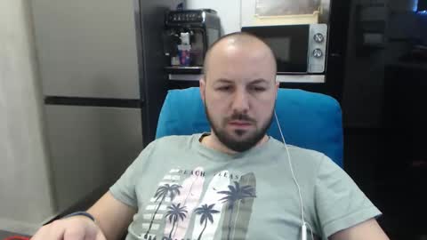 Julian online show from 03.12.26