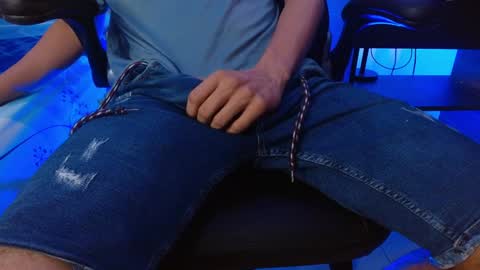 Snapshot of nickolas_moon chatting on 12.29.24 Nickolas Muoz online show from 12.29.24