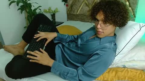 Snapshot of nickolas_moon chatting on 12.29.24 Nickolas Muoz online show from 12.29.24