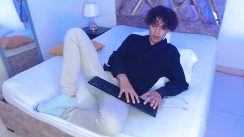 Snapshot of nickolas_moon chatting on 01.09.25 Nickolas Muoz online show from 01.09.25