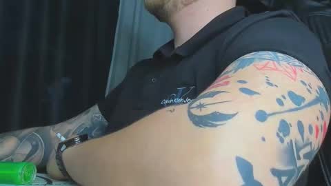 Snapshot of nicktattoomaster chatting on 04.14.26 nicktattoomaster online show from 04.14.26