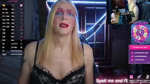 Snapshot of nicktu52 chatting on 12.16.24 nicktuuk online show from 12.16.24