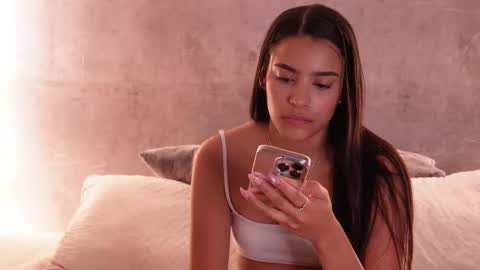 Snapshot of nicky_and_blake chatting on 10.01.25 nicky and blake online show from 10.01.25