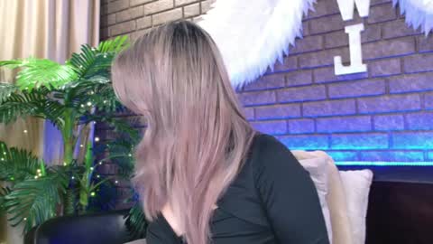 Today is my 41st birthday  And in 2 hours Im waiting for you on the stream Stock up on tokens and a good mood Nicky online show from 01.20.25