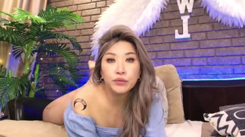 Today is my 41st birthday  And in 2 hours Im waiting for you on the stream Stock up on tokens and a good mood Nicky online show from 02.05.25