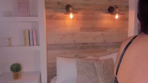 Nicky  online show from 10.25.25