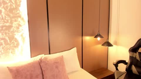 Nicky  online show from 12.21.25