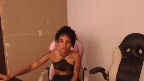 nicky_teem online show from 10.11.25