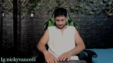 nicky online show from 10.26.25