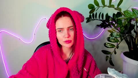 Nicky Weekends online show from 12.16.24