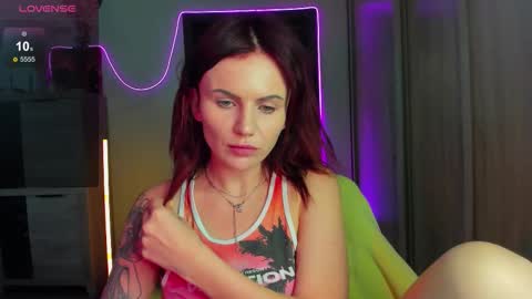 Nicky Weekends online show from 09.19.25