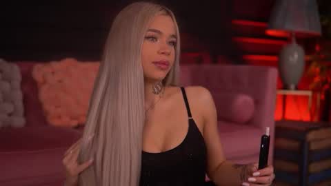 Nicky online show from 11.16.25