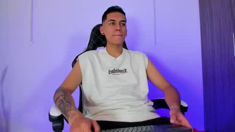 Snapshot of nickyblazze_ chatting on 09.16.25 Nicky online show from 09.16.25