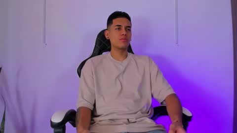 Snapshot of nickyblazze_ chatting on 09.19.25 Nicky online show from 09.19.25