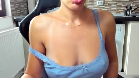 Nicky online show from 09.25.25