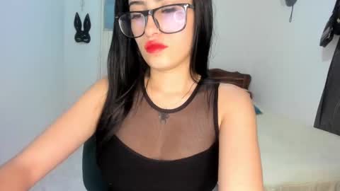 Nicolle online show from 01.13.25