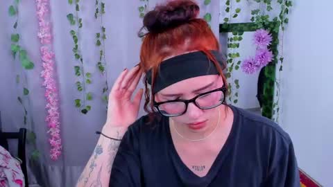 Snapshot of nico_lette_ chatting on 02.21.25 Nico online show from 02.21.25