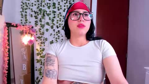 Snapshot of nico_lette_ chatting on 09.30.25 Nico online show from 09.30.25