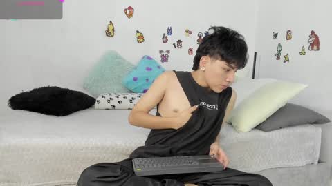 Nico  online show from 01.28.25