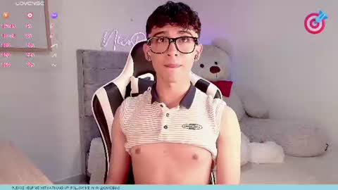Snapshot of nico_prince chatting on 07.15.26 nico online show from 07.15.26