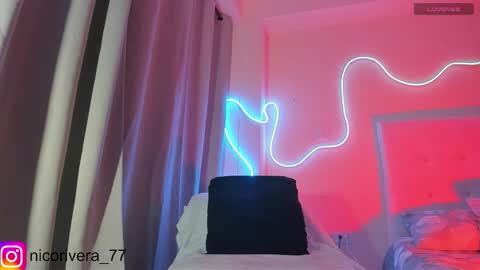 Nicolas online show from 12.17.25