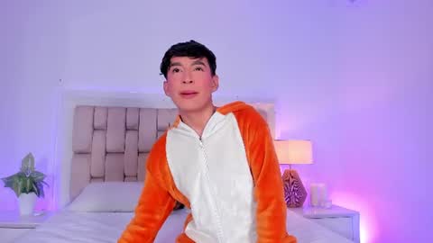 Snapshot of nicocute_ chatting on 06.26.26 NICOLAS online show from 06.26.26