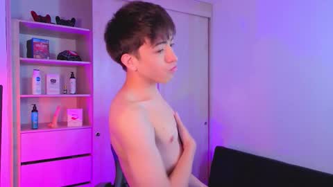 Nicolas online show from 09.17.25