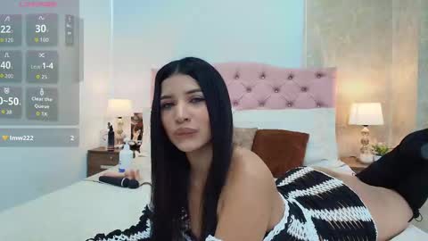 Nicol Alvarez online show from 09.20.25