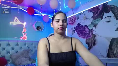 Snapshot of nicol_ross19 chatting on 02.24.26 nicol_ross19 online show from 02.24.26