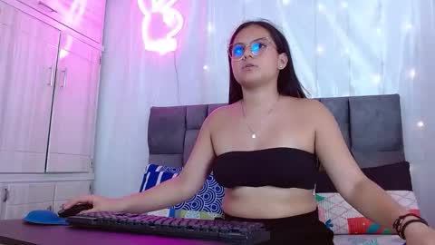 nicol online show from 01.05.26