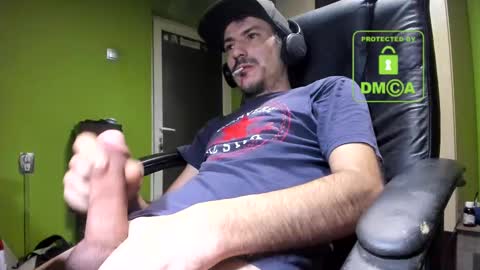 L. Nicolas online show from 02.13.25