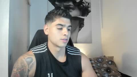 Snapshot of nicolasmuscle chatting on 02.09.25 Andres online show from 02.09.25