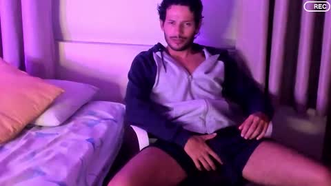 nicolasrodrii online show from 12.20.25