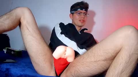 Snapshot of nicolatinboy chatting on 04.25.26 NicoLatinBoy online show from 04.25.26