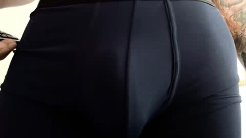 Snapshot of nicolay_74 chatting on 01.04.25 Nicolay online show from 01.04.25