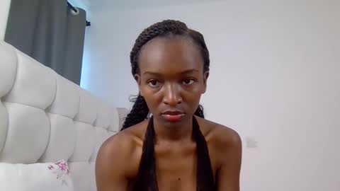 Snapshot of nicole161117 chatting on 11.30.25 nicole161117 online show from 11.30.25