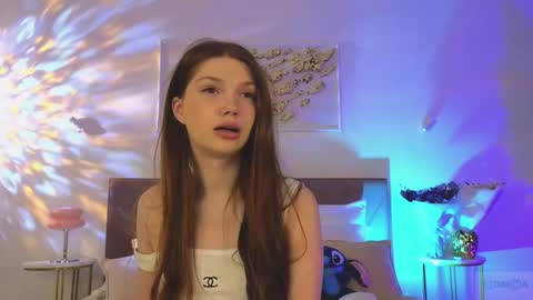 Nicole online show from 11.22.25