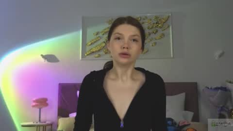 Nicole online show from 11.27.25