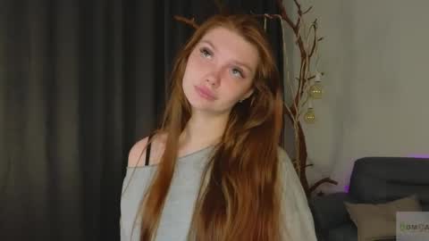 Snapshot of nicole_broown chatting on 05.20.26 Nicole online show from 05.20.26