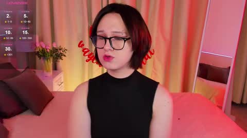 Nicole online show from 02.13.25