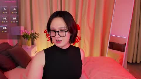 Nicole online show from 02.13.25