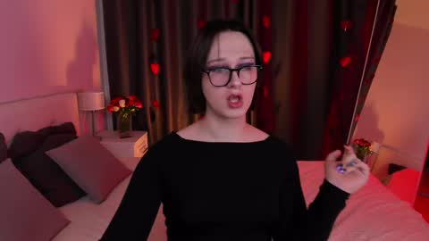 Nicole online show from 02.15.25